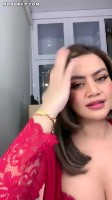 Alondra Pakaian Serba Merah Seksi Live